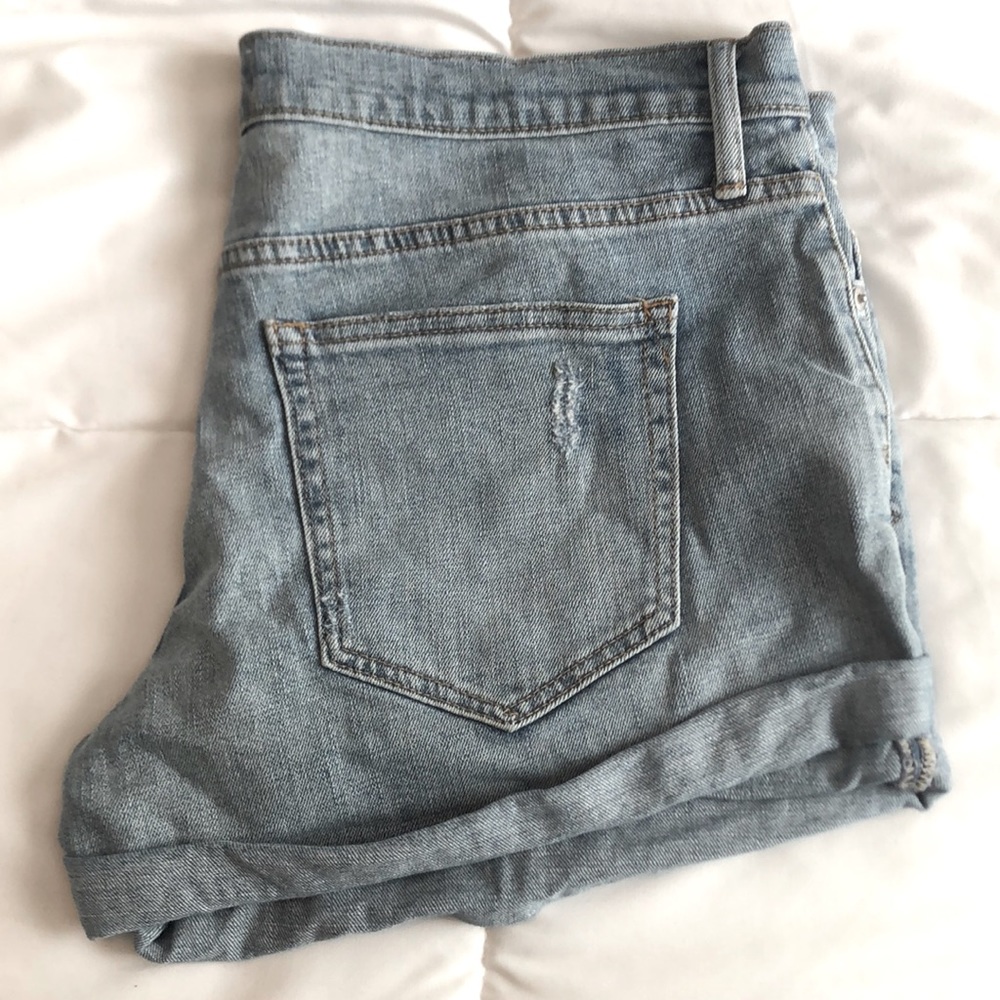 GAP 1969 Jean Shorts